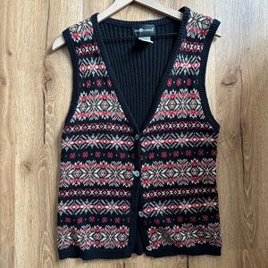SAG HABOR - Knit Vest - Medium
Great condition
Pattern front, black knit back